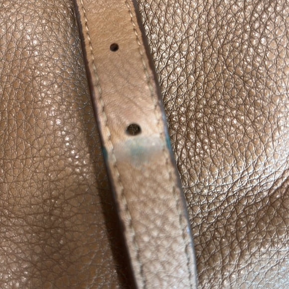 Tory Burch Robinson Pebbled Foldover Messenger Bag - Picture 11 of 12